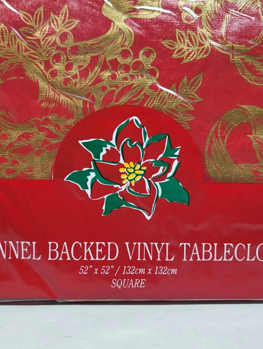 Town & Country Christmas TABLECLOTH 52